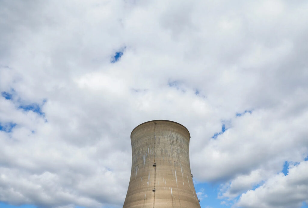 a cooling tower at a nuclear power plant in middletown, pennsylvania 1200x810