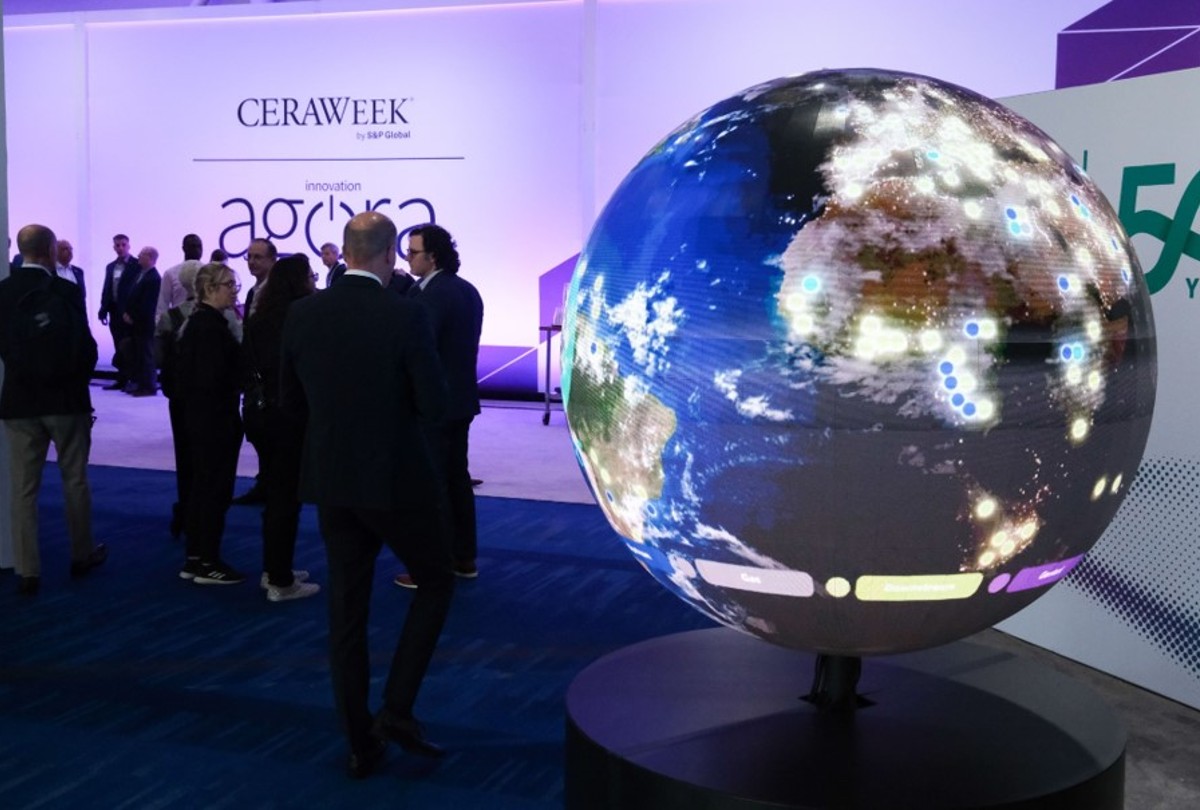 ceraweek 2024 globe 1200x810
