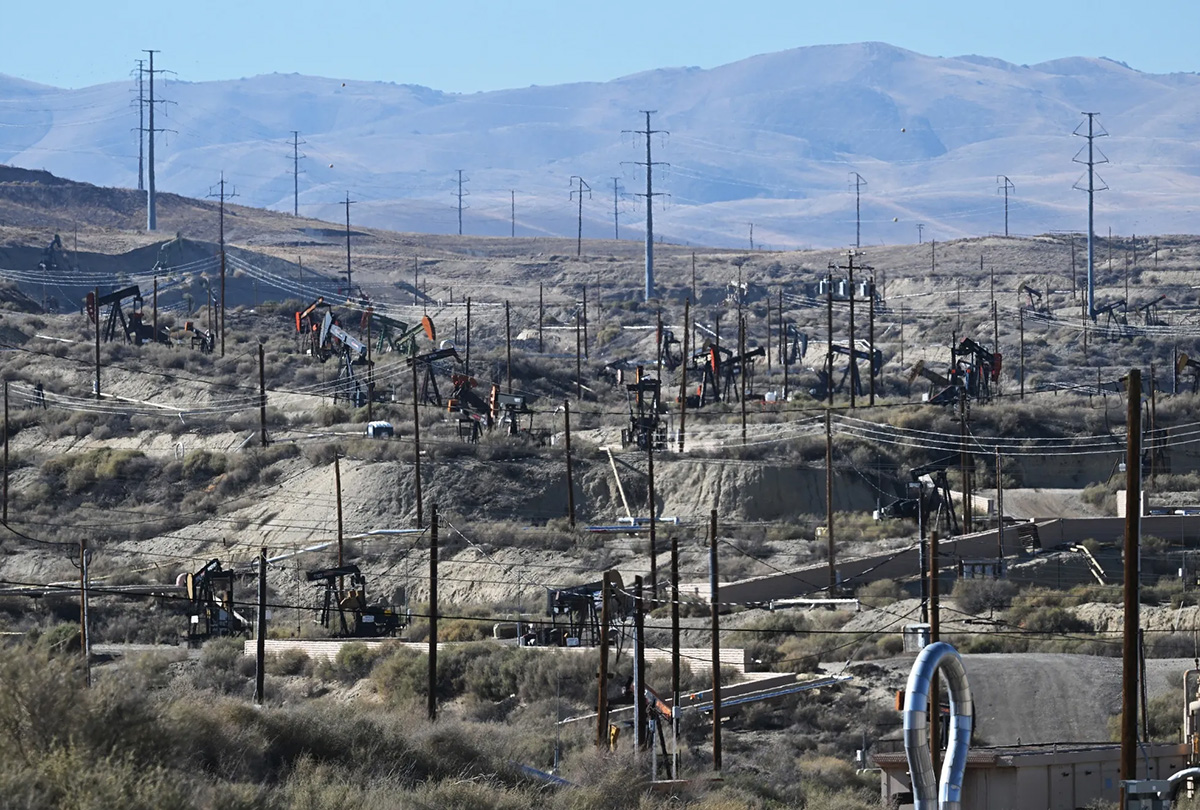 field of pumpjacks robyn beck afp getty images 1200x810