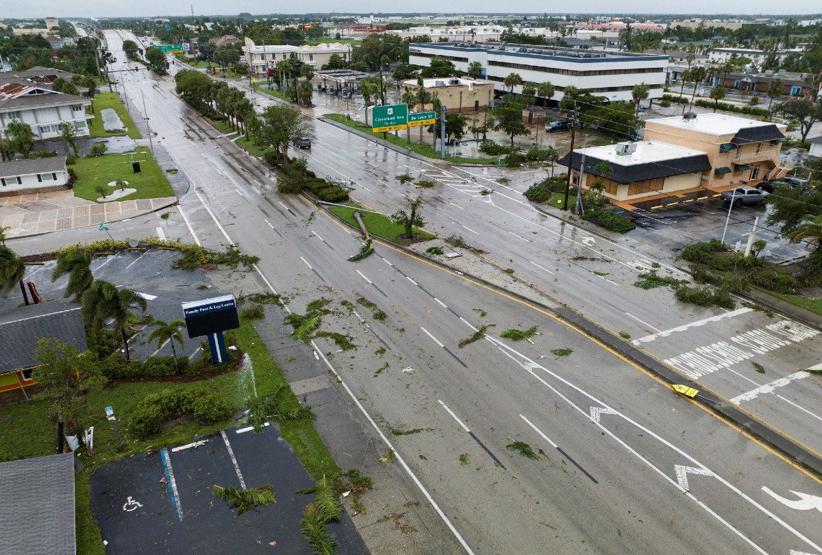 hurricane milton fort myers 1200x810