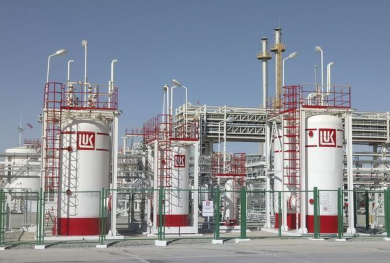 Exxon in Talks With Iraq About Buying Lukoil Stake in Giant West Qurna ...