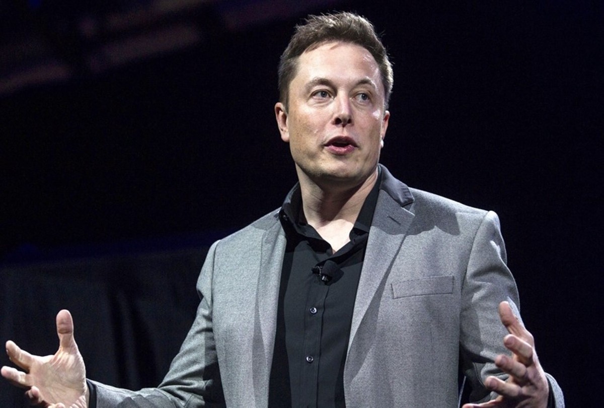 Elon Musk Says World Needs More Oil and Gas as Bridge to Renewables
