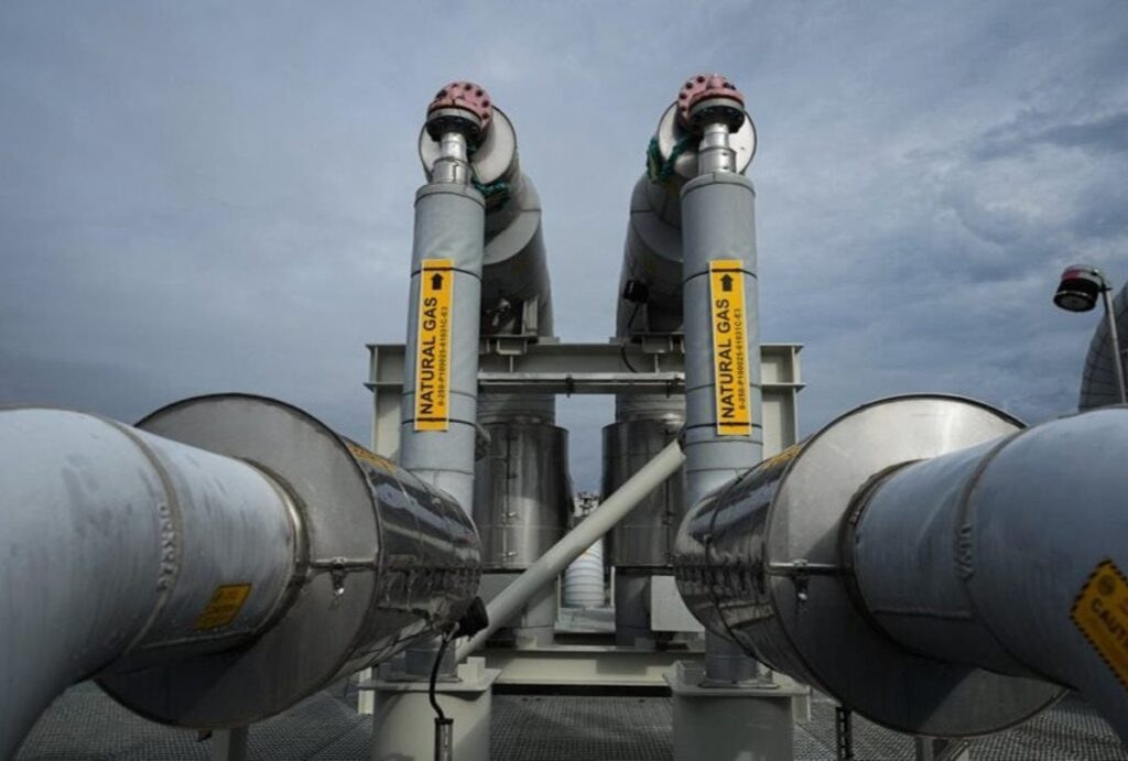 natural gas transmission bc 1200x810