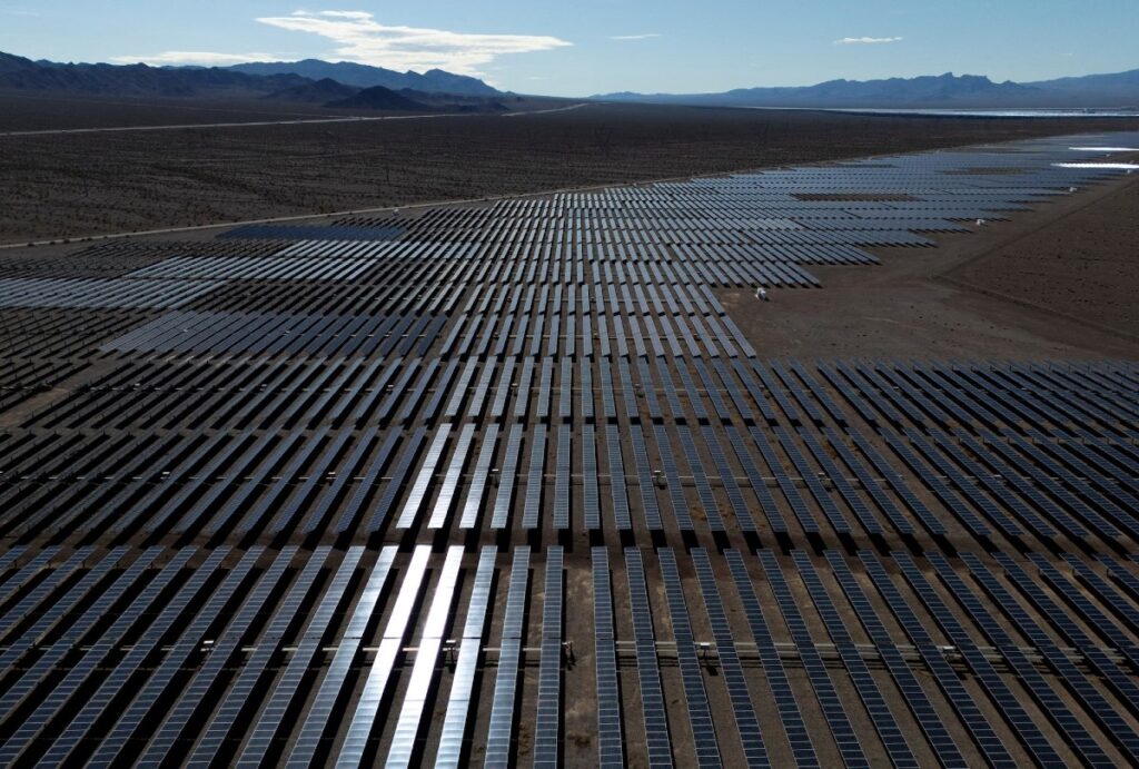 solar panels nevada 1200x810