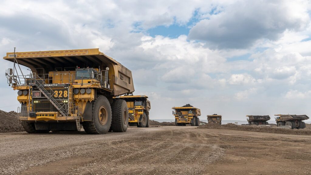 suncor oil sands heavy haulers e1758159853650 1536x864