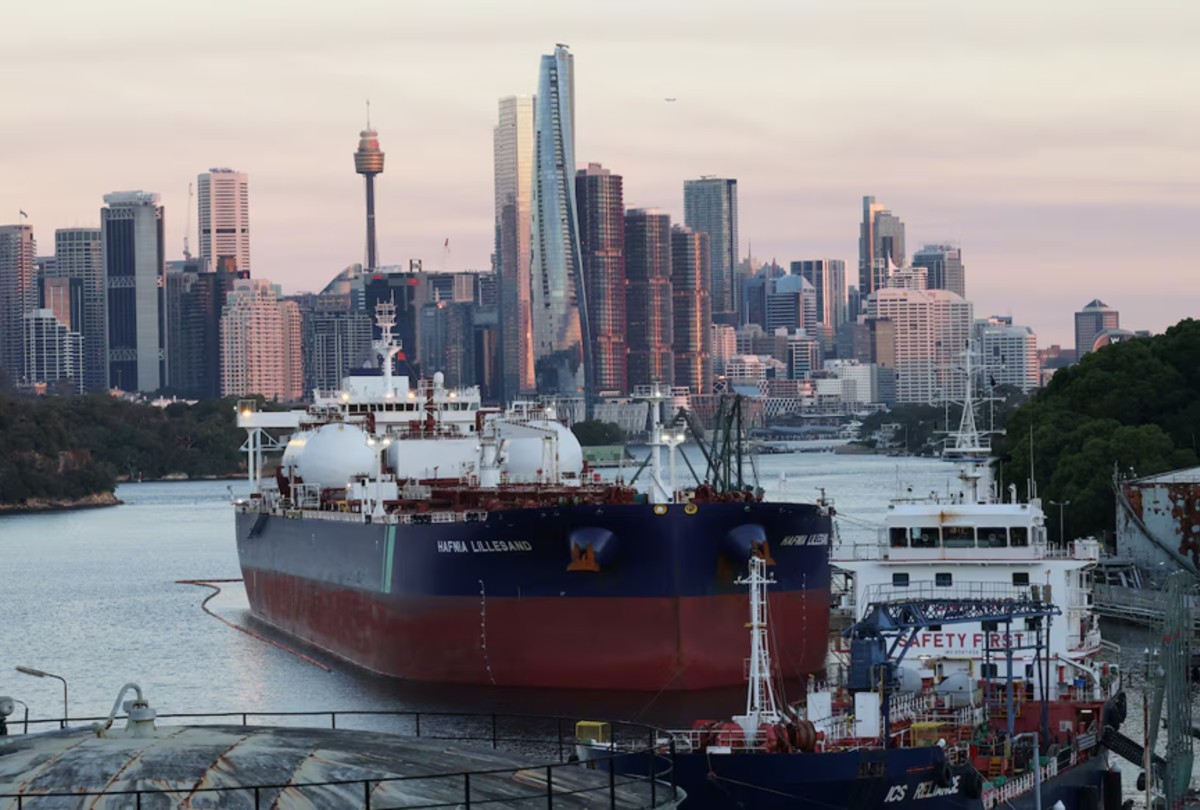 tanker australia 1200x810