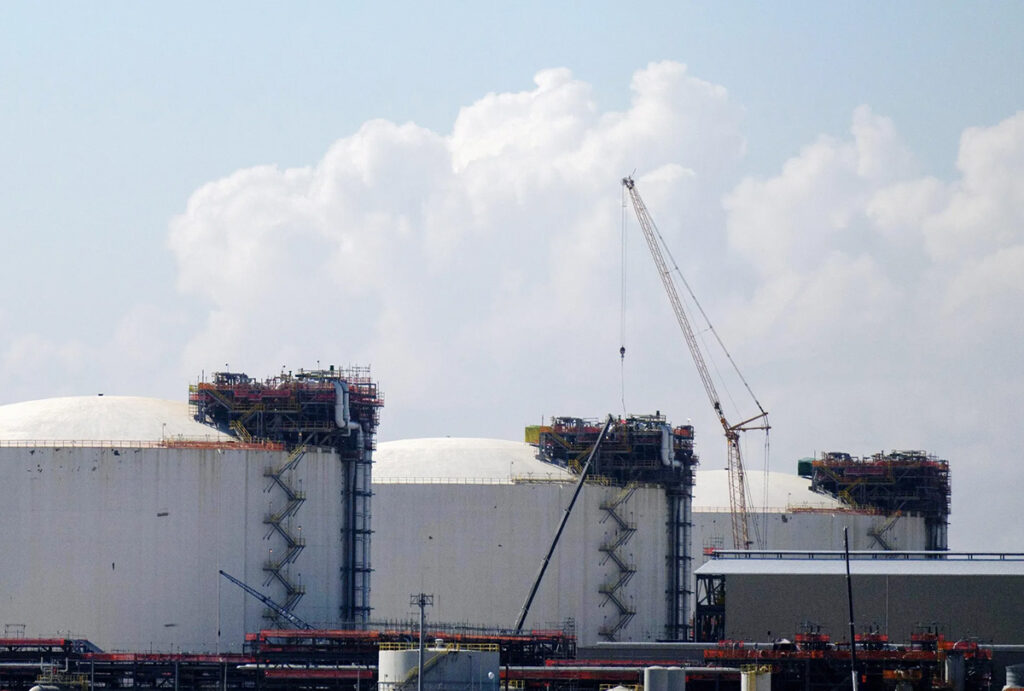 the golden pass lng terminal construction in sabine pass, texas 1200x810