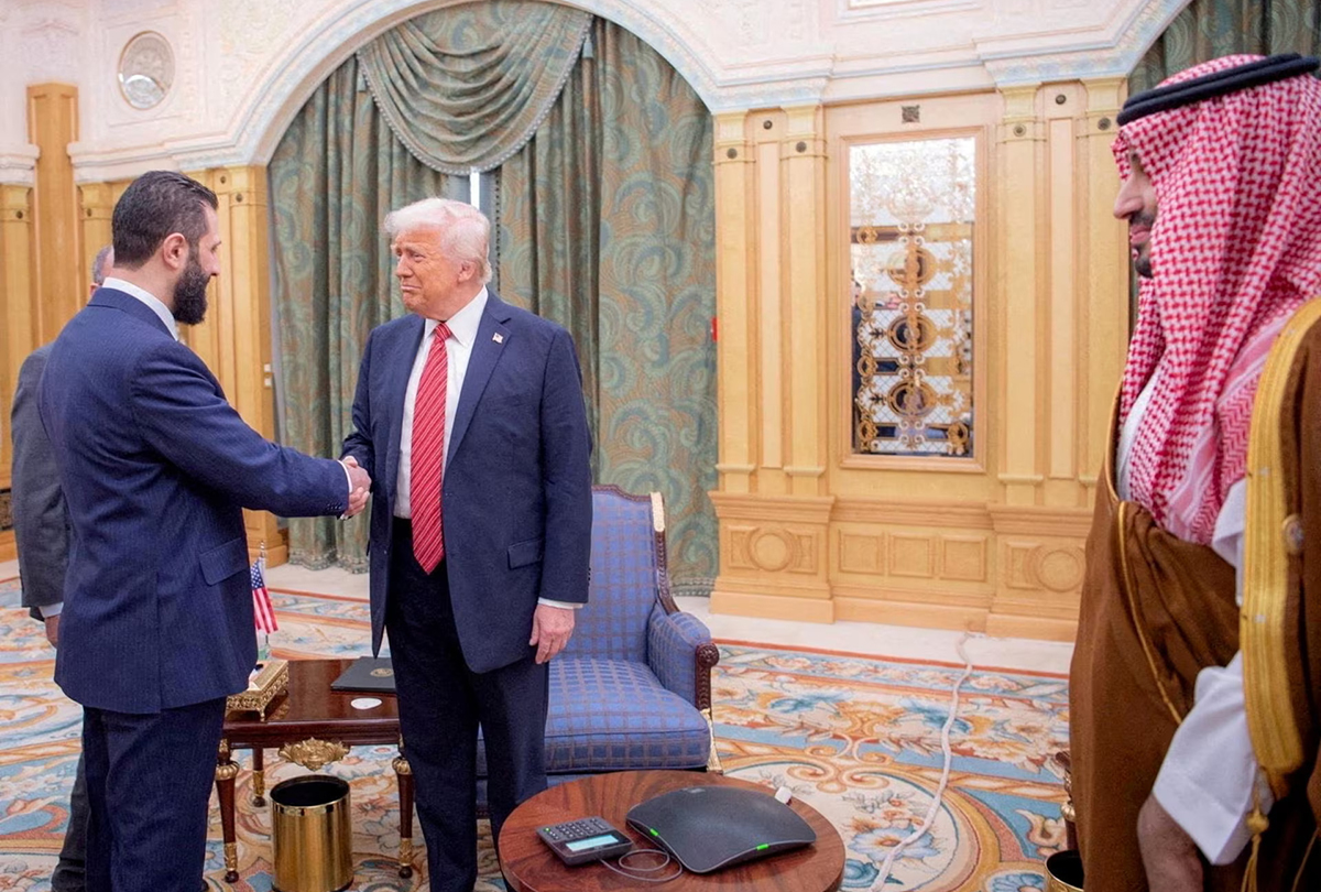 us president donald trump meets with syrian president ahmed al sharaa in riyadh, saudi arabia 1200x810