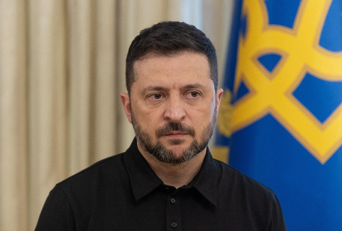 ukraine president volodymyr zelenskiy 1200x810